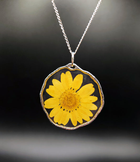 Daisy Necklace