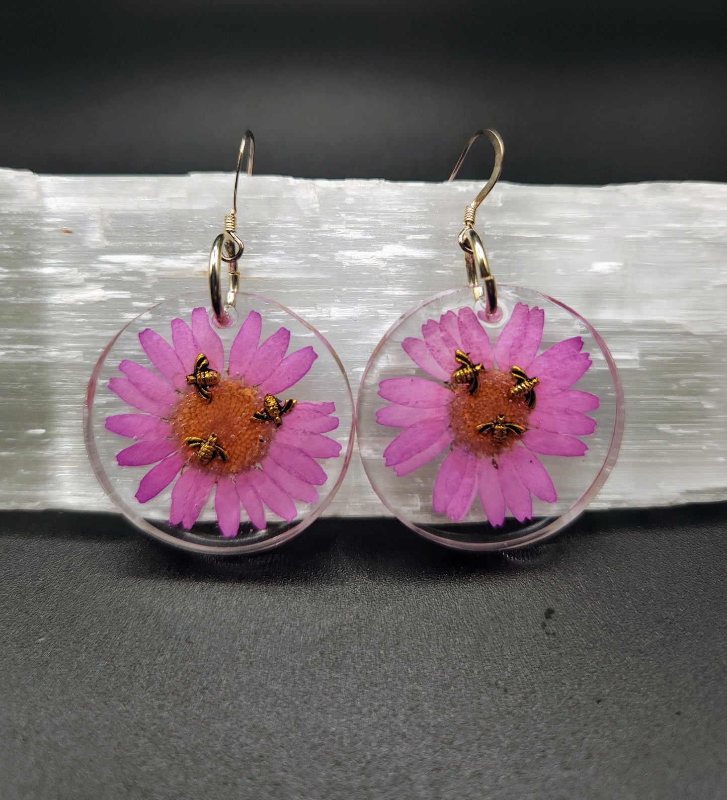 Pink Daisy & Small Bee Dangles