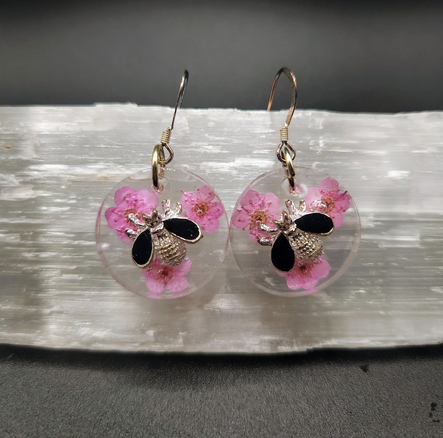 Small Pink Narcissus & Bee Dangles