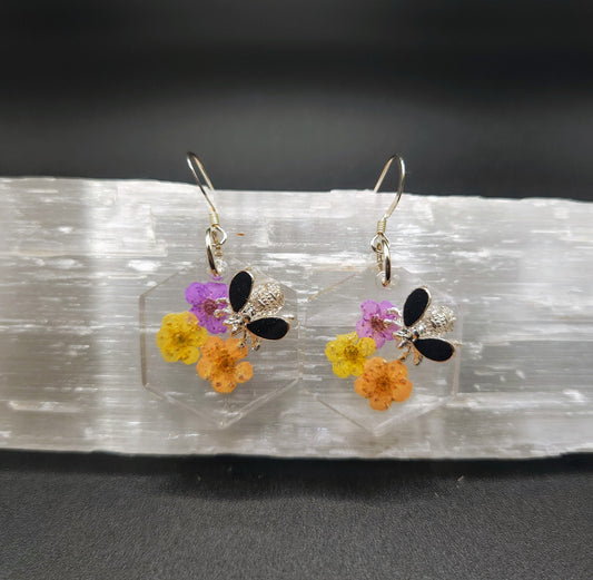 Summer Narcissus Hex Dangles